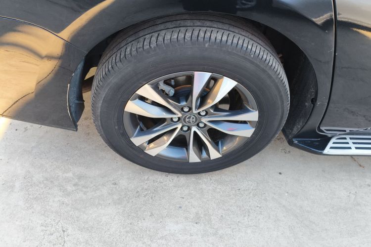 丰田 格瑞维亚 2023款 2.5L混动 豪华版车身外观6008