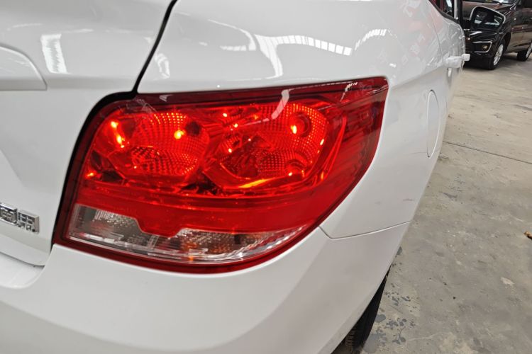 雪佛兰 2018款 赛欧3 1.3L AMT理想版车身外观9