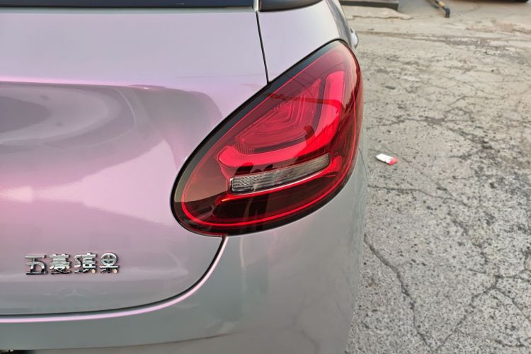 五菱汽车 五菱缤果 2024款 203km 轻享款车身外观9