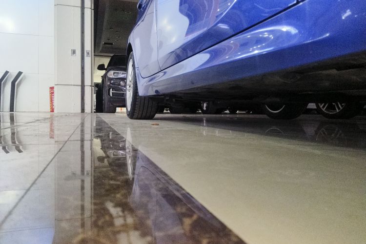 宝马1系 2020款 120i M运动套装局部细节9001