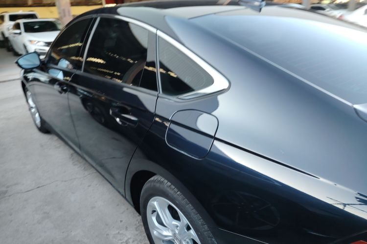 本田 雅阁 2023款 260TURBO 智享版车身外观4