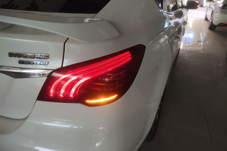 名爵 MG6 2020款 1.5T 自动领潮风尚版车身外观9