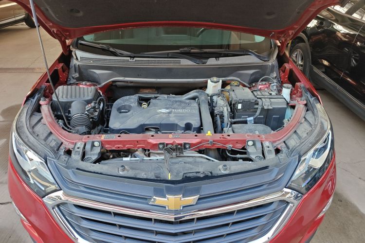 雪佛兰 探界者 2018款 535T 自动驭界版机舱底盘24