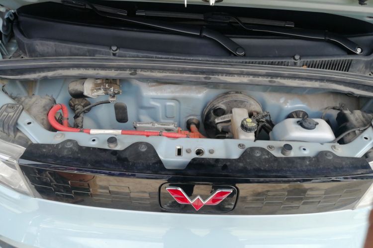 五菱汽车 宏光MINIEV 2022款 轻松款 三元锂机舱底盘24