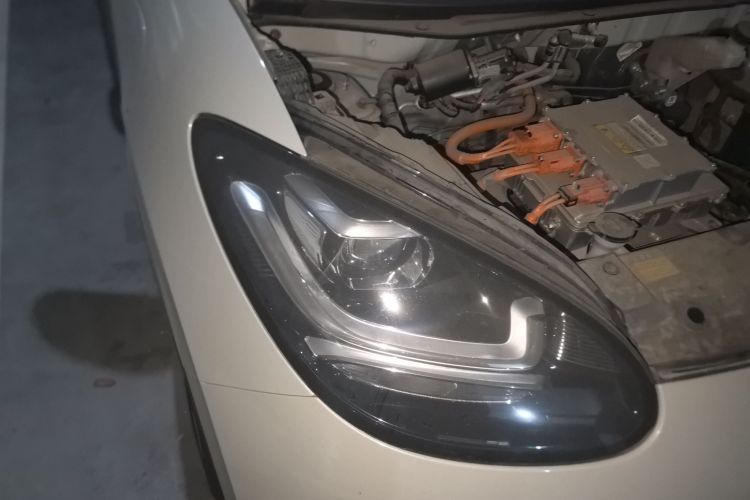 五菱汽车 五菱缤果 2023款 203km 轻享款车身外观6006