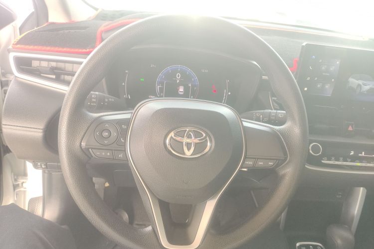 丰田 锋兰达 2023款 2.0L CVT精英版局部细节13