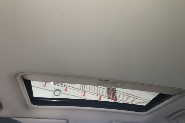 三菱 欧蓝德 2020款 2.0L 两驱畅享版 5座中控内饰22