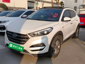 现代 途胜 2018款 1.6T 双离合两驱15周年特别版