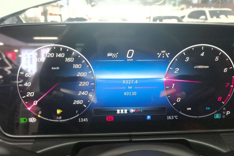 奔驰C级 2023款 改款 C 260 L 运动版中控内饰14