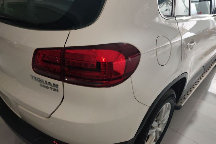 大众 途观 2016款 300TSI 自动两驱风尚版车身外观9