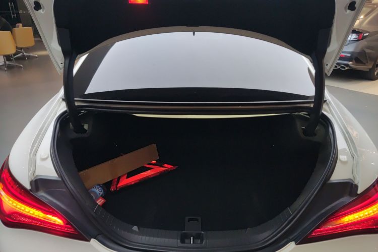 奔驰CLA 2016款 改款 CLA 220 4MATIC局部细节23