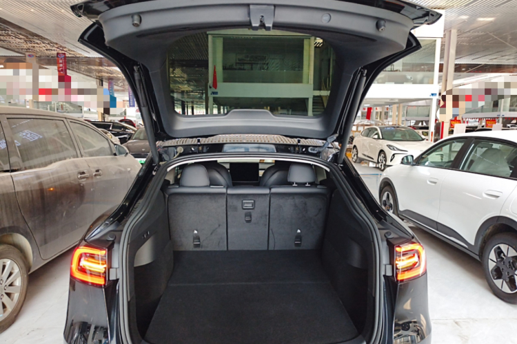 特斯拉 Model Y 2022款 改款 后轮驱动版机舱底盘23