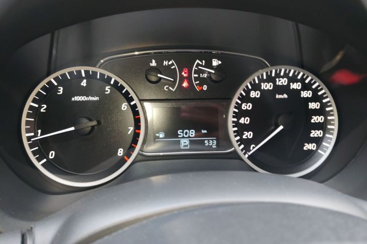 日产 轩逸 2024款 改款二 经典 1.6XL CVT豪华版中控内饰14