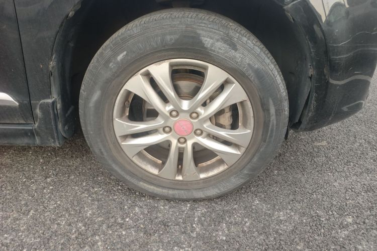 哈弗H6 2012款 1.5T 手动两驱都市型车身外观10