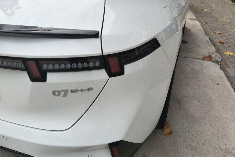 领克07 2024款 EM-P 126长续航 Ultra车身外观9