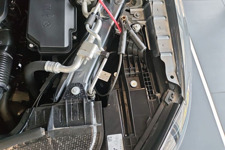 奔驰GLE轿跑 AMG 2020款 AMG GLE 53 4MATIC+ 轿跑SUV机舱底盘26