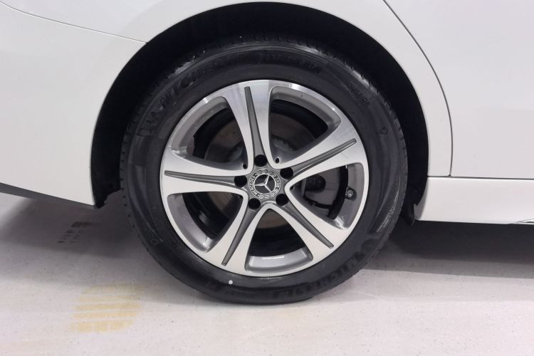 奔驰C级 2022款 改款 C 200 L 运动版车身外观6008