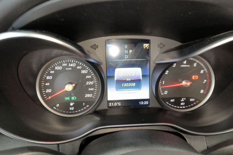 奔驰C级 2018款 C 180 L 时尚型运动版局部细节14