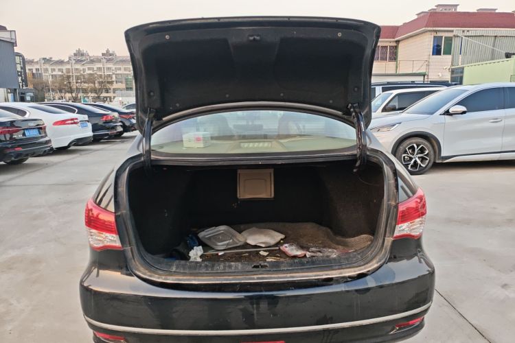 日产 轩逸 2012款 经典 1.6XE 手动舒适版局部细节23