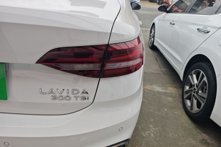 大众 朗逸 2024款 300TSI DSG满逸版车身外观9