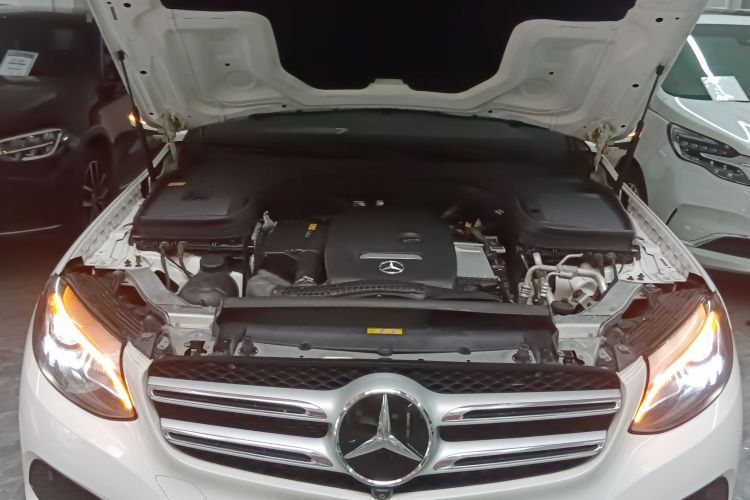 奔驰GLC 2016款 GLC 260 4MATIC 豪华型机舱底盘24