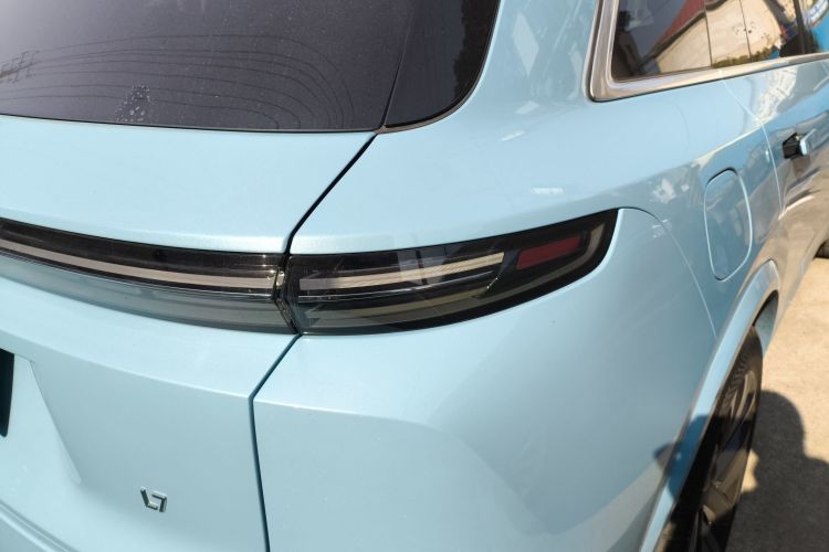 理想汽车 理想L7 2024款 Ultra车身外观9