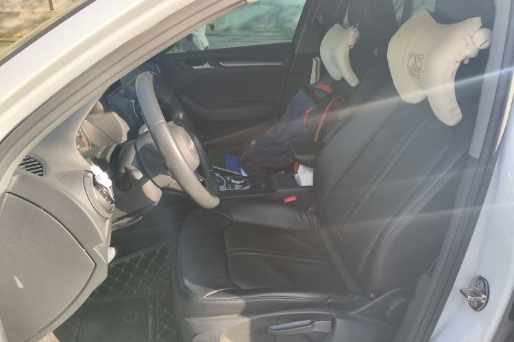 奥迪A3 2019款 Limousine 35 TFSI 进取型 国V中控内饰19