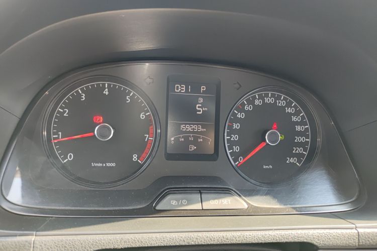 大众 朗行 2013款 1.6L 自动风尚型中控内饰14