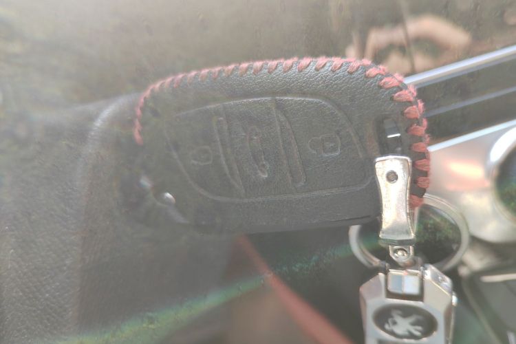 标致308 2019款 230THP 自动豪华版 国V中控内饰7001