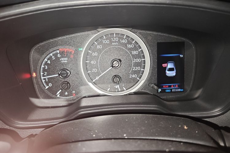 丰田 雷凌 2021款 185T CVT豪华版中控内饰14