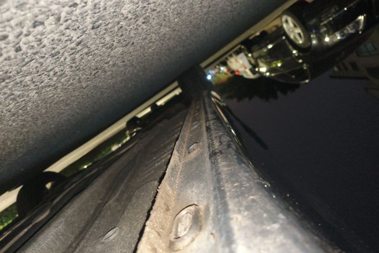 荣威i5 2021款 1.5L CVT铂金版局部细节9001