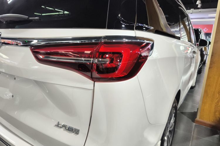 别克GL8 2023款 ES陆尊 舒适型车身外观9