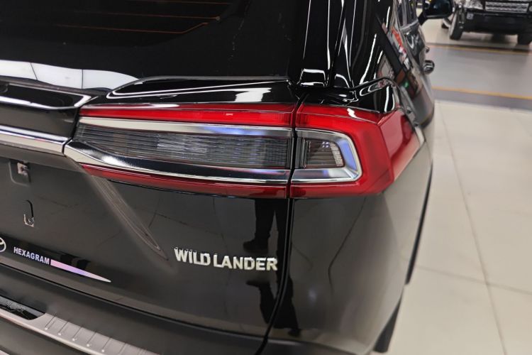 丰田 威兰达 2020款 2.0L CVT两驱豪华版车身外观6006