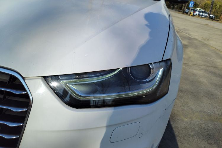 奥迪A4L 2016款 35 TFSI 典藏版 自动标准型局部细节36