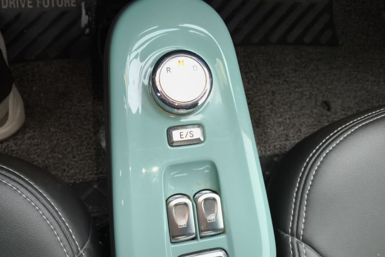 长安启源 长安Lumin 2022款 210km 香甜款中控内饰18