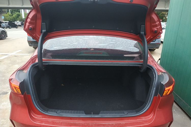 长安 逸动 2020款 PLUS 蓝鲸NE 1.4T GDI DCT旗舰型局部细节23