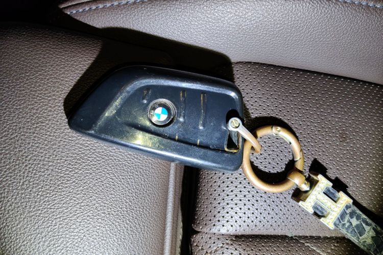 宝马X3 2022款 改款二 xDrive30i 尊享型 M曜夜套装中控内饰7001