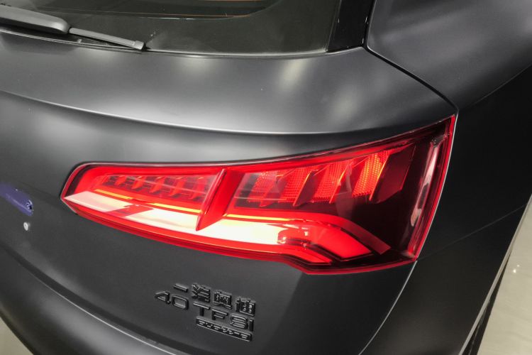 奥迪Q5L 2018款 40 TFSI 荣享时尚型 国V车身外观9