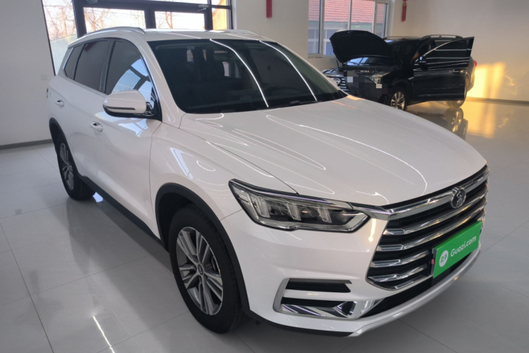 比亚迪 宋Pro 2019款 1.5T 自动精英型车身外观3