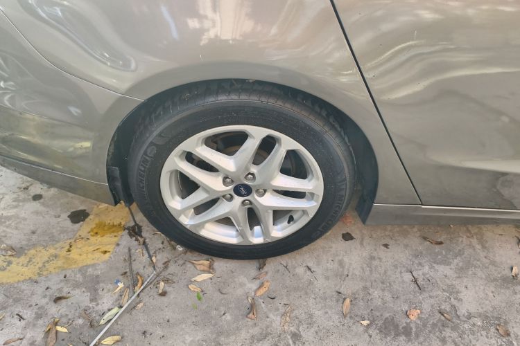 福特 蒙迪欧 2013款 1.5L GTDi180时尚型车身外观6008