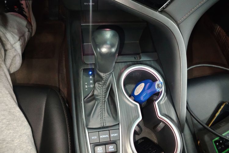 丰田 凯美瑞 2021款 双擎 2.5HGVP 领先版局部细节18