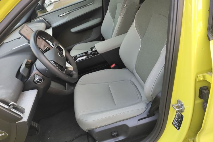 沃尔沃EX30 2025款 后驱长续航版 Ultra局部细节19