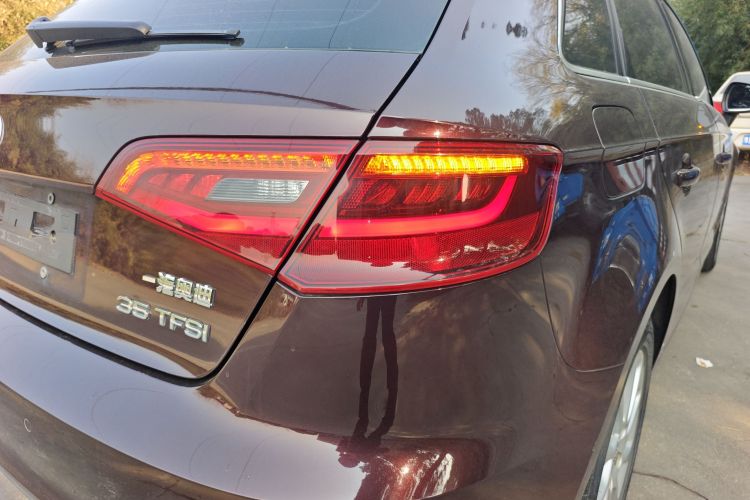 奥迪A3 2016款 Sportback 35 TFSI 领英型车身外观9