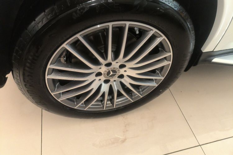 奔驰GLC 2023款 GLC 300 L 4MATIC 动感型 5座车身外观6008