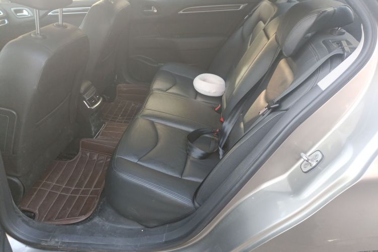 雪铁龙C4L 2014款 1.6THP 智驱版 自动劲智型中控内饰21