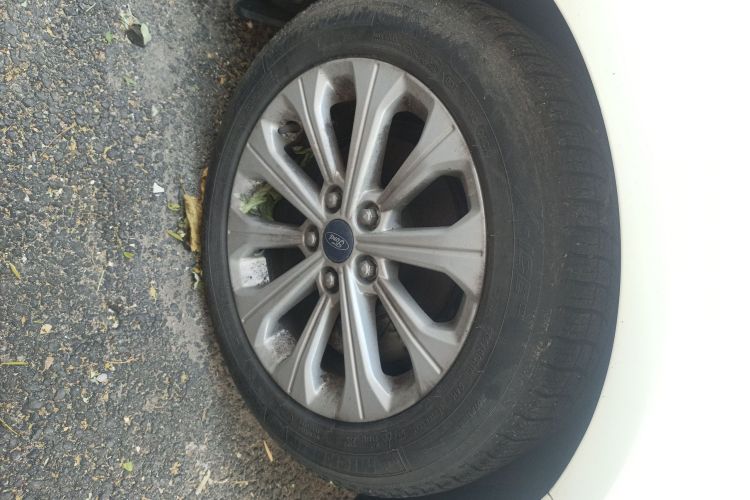 福特 福睿斯 2015款 1.5L 手动时尚型车身外观6007