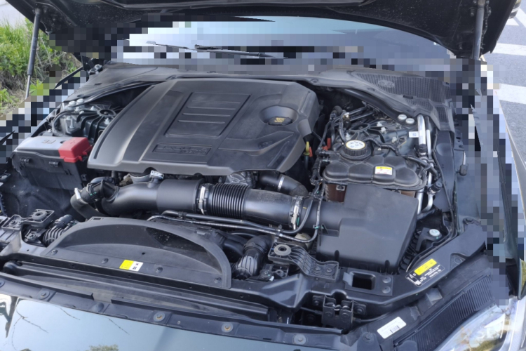 捷豹XFL 2022款 XFL 2.0T P250 两驱尊享豪华版局部细节9007