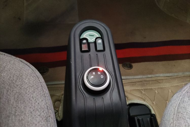 五菱汽车 宏光MINIEV 2022款 马卡龙臻享款 磷酸铁锂中控内饰18