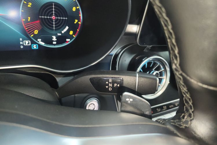 奔驰C级 2021款 C 200 L 时尚型运动版中控内饰18