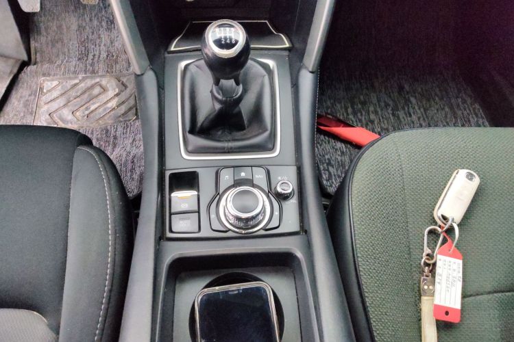 马自达CX-4 2016款 2.0L 手动两驱蓝天活力版局部细节18